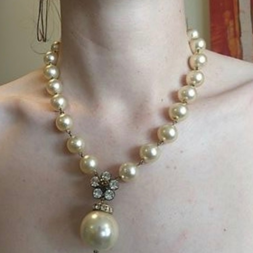 Costume Pearl Necklace